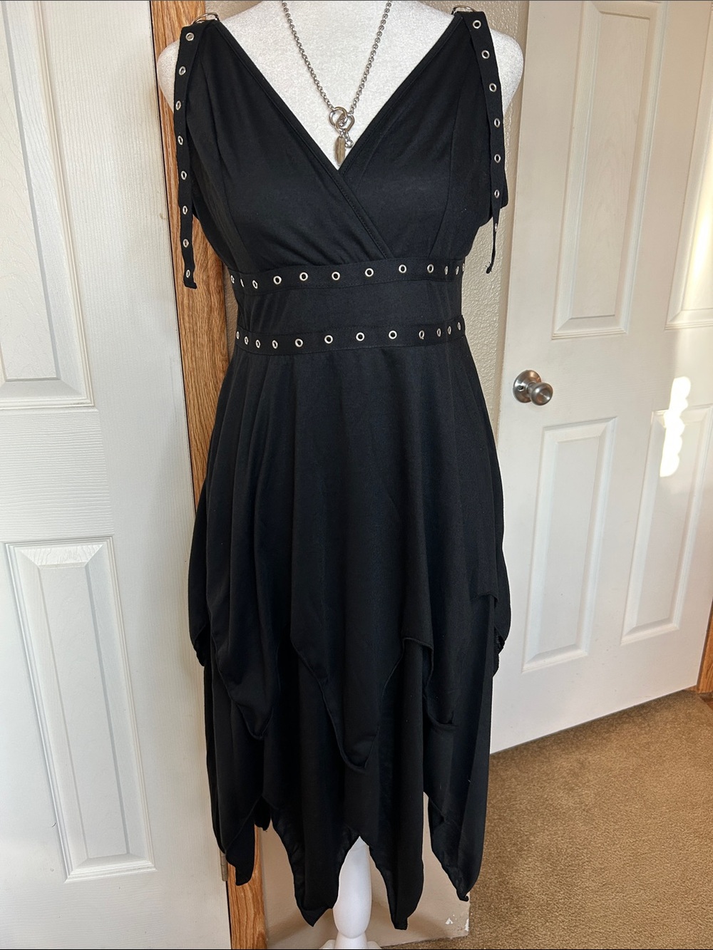 GOTHCORE Black Eyelet Strapped Handkerchief-Hem Dress